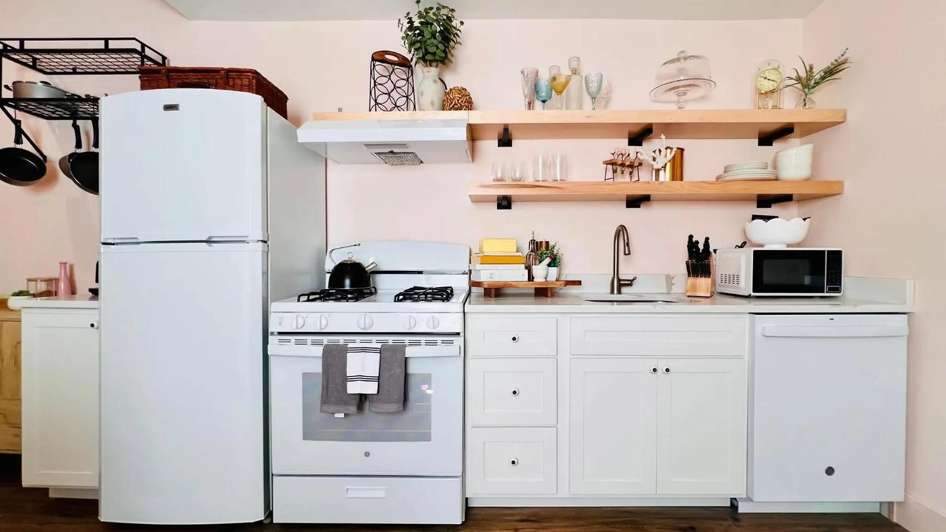 Villa Eat-In Kitchen - Designer Chic - Steps From Agh à Pittsburgh